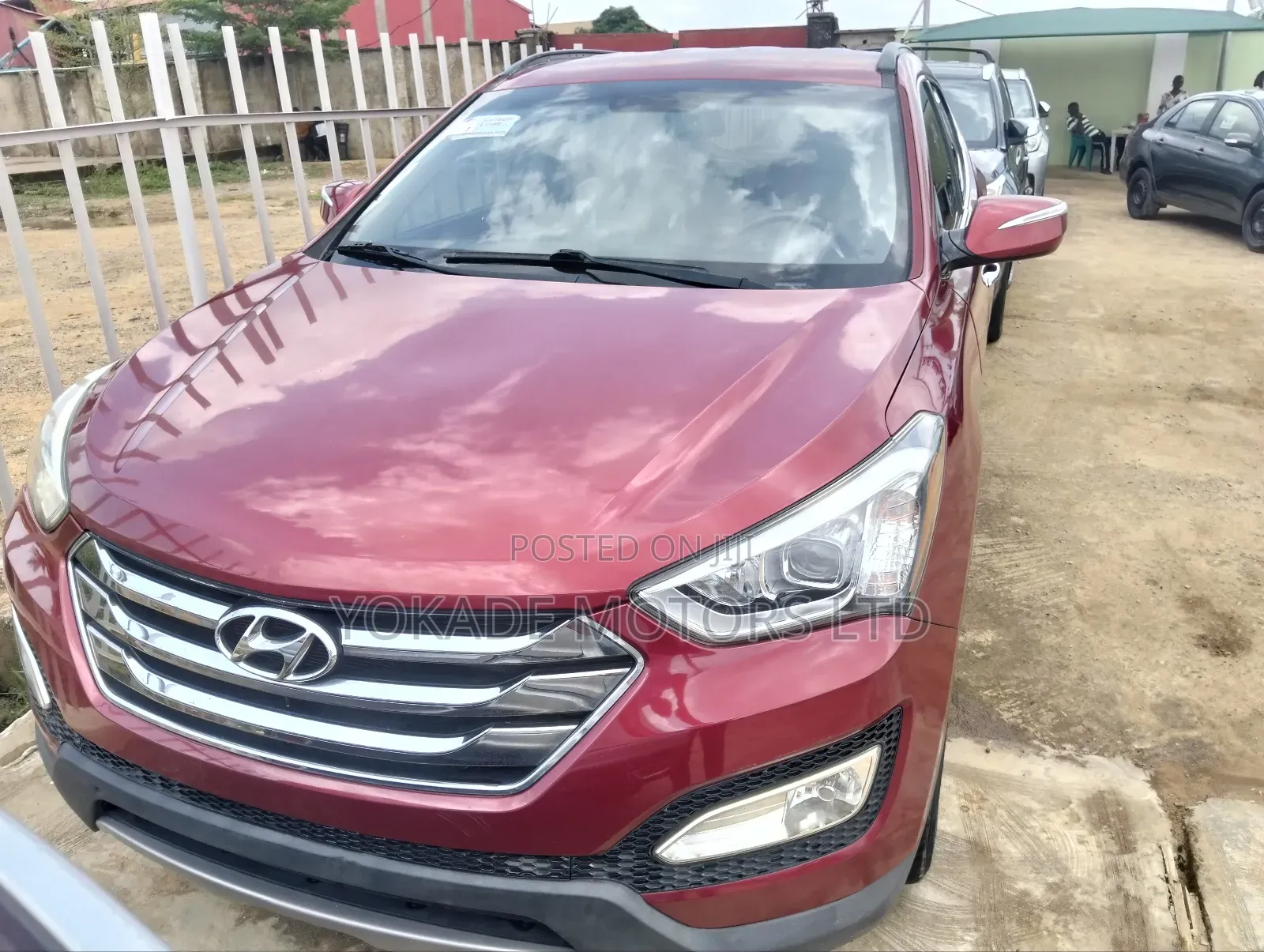 Hyundai Santa Fe 2014 Red