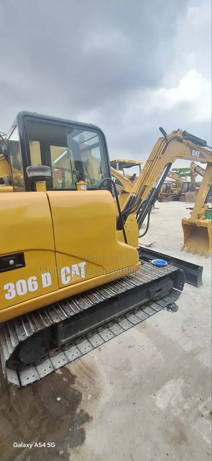 Caterpillar 306d Mini Excavator for Sale. Price: 70 Million