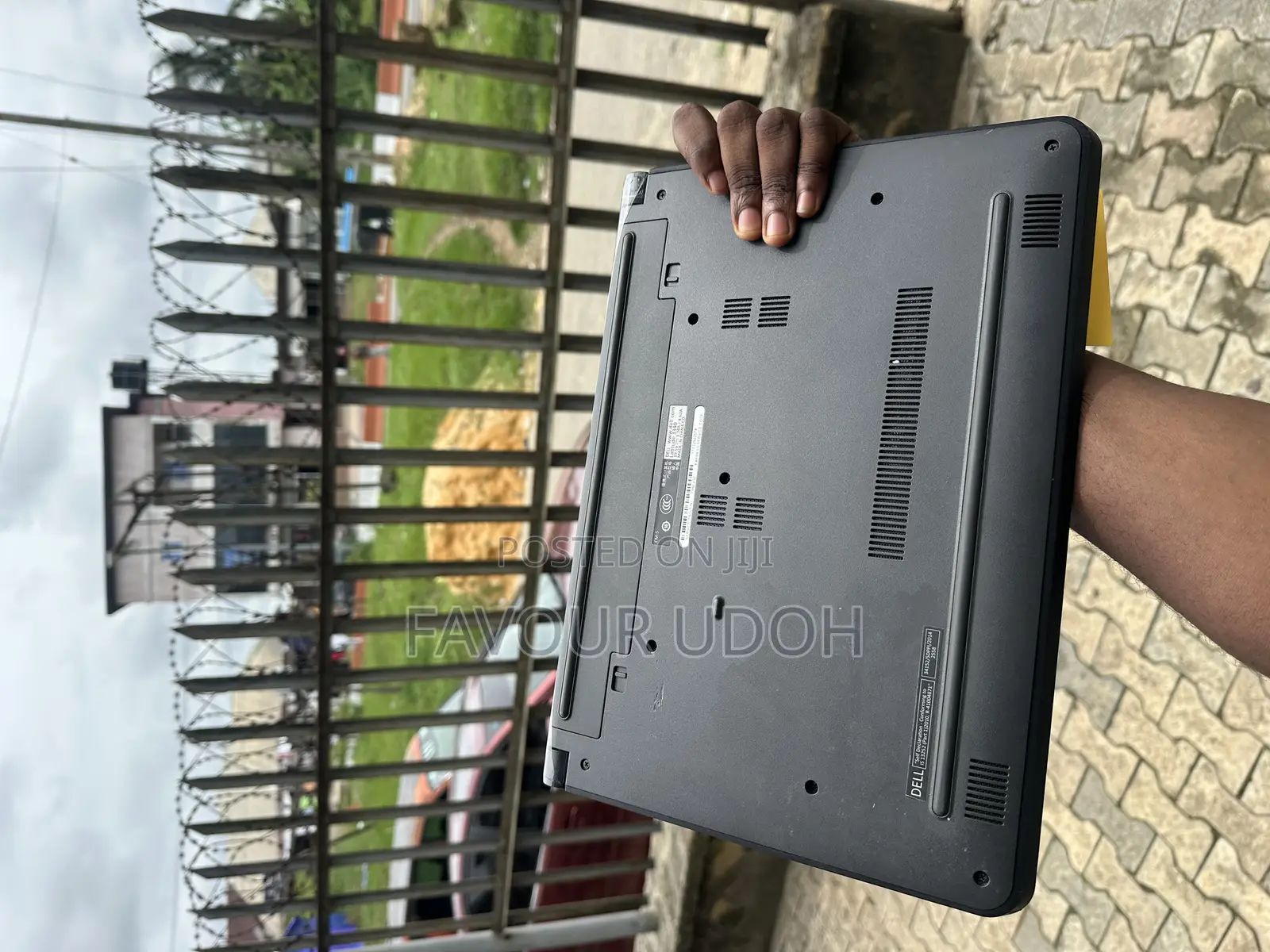 Laptop Dell Latitude 13 3340 4GB Intel Celeron SSD 128GB