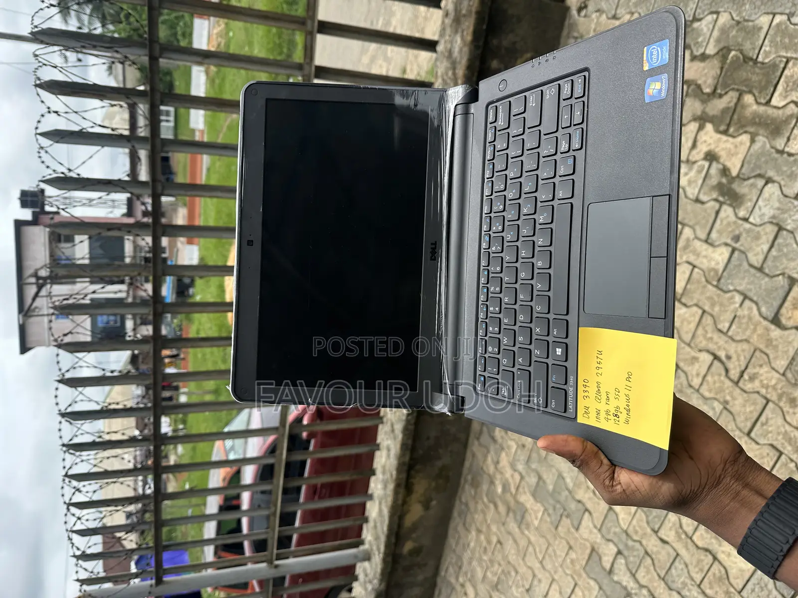 Laptop Dell Latitude 13 3340 4GB Intel Celeron SSD 128GB