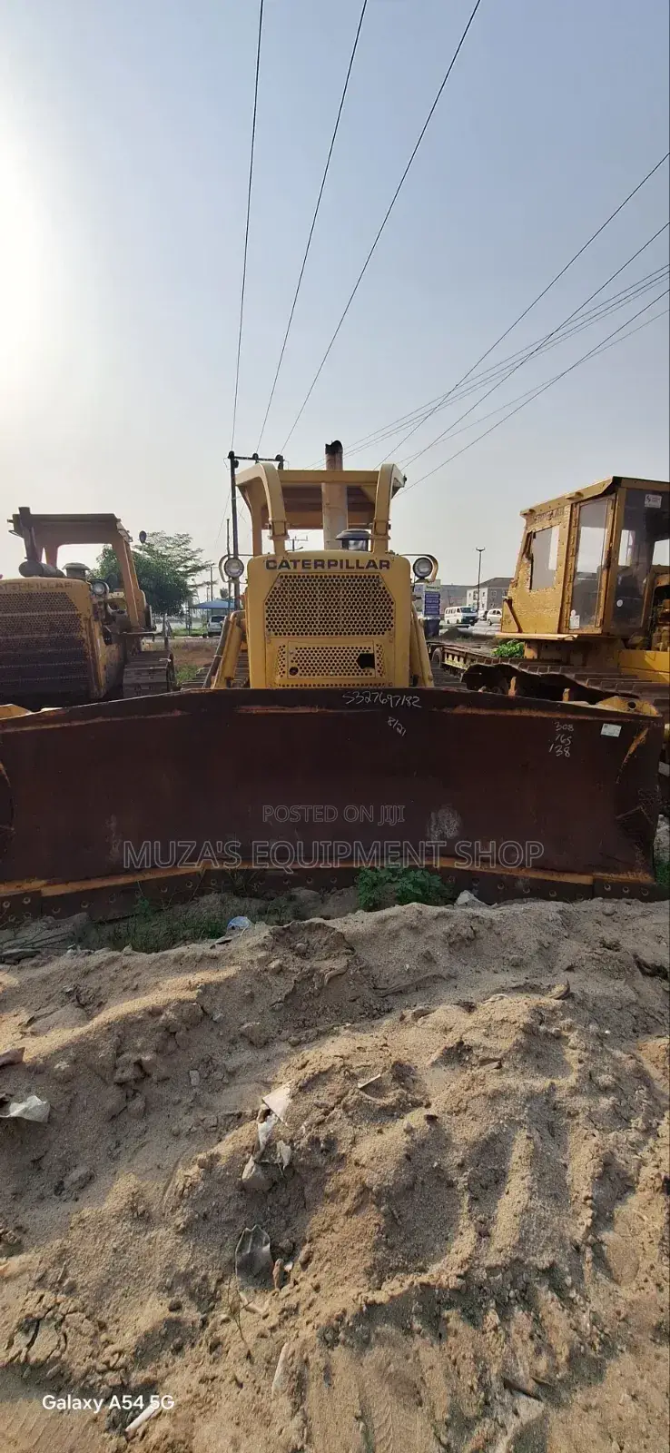 Caterpillar Bulldozer D8h With Ripper for Sale. Price: 130 Million