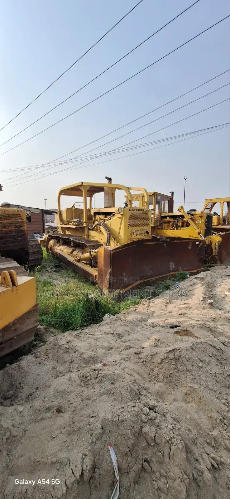 Caterpillar Bulldozer D8h With Ripper for Sale. Price: 130 Million
