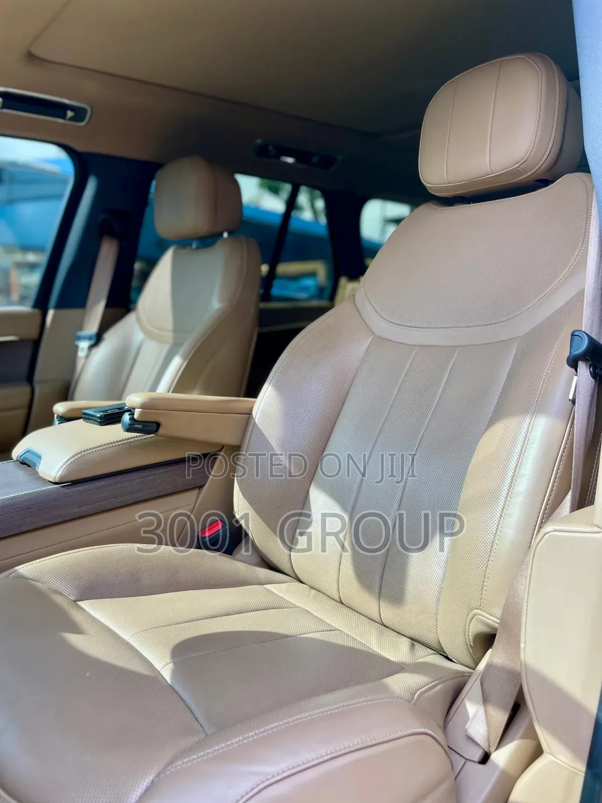Land Rover Range Rover 2024 Black
