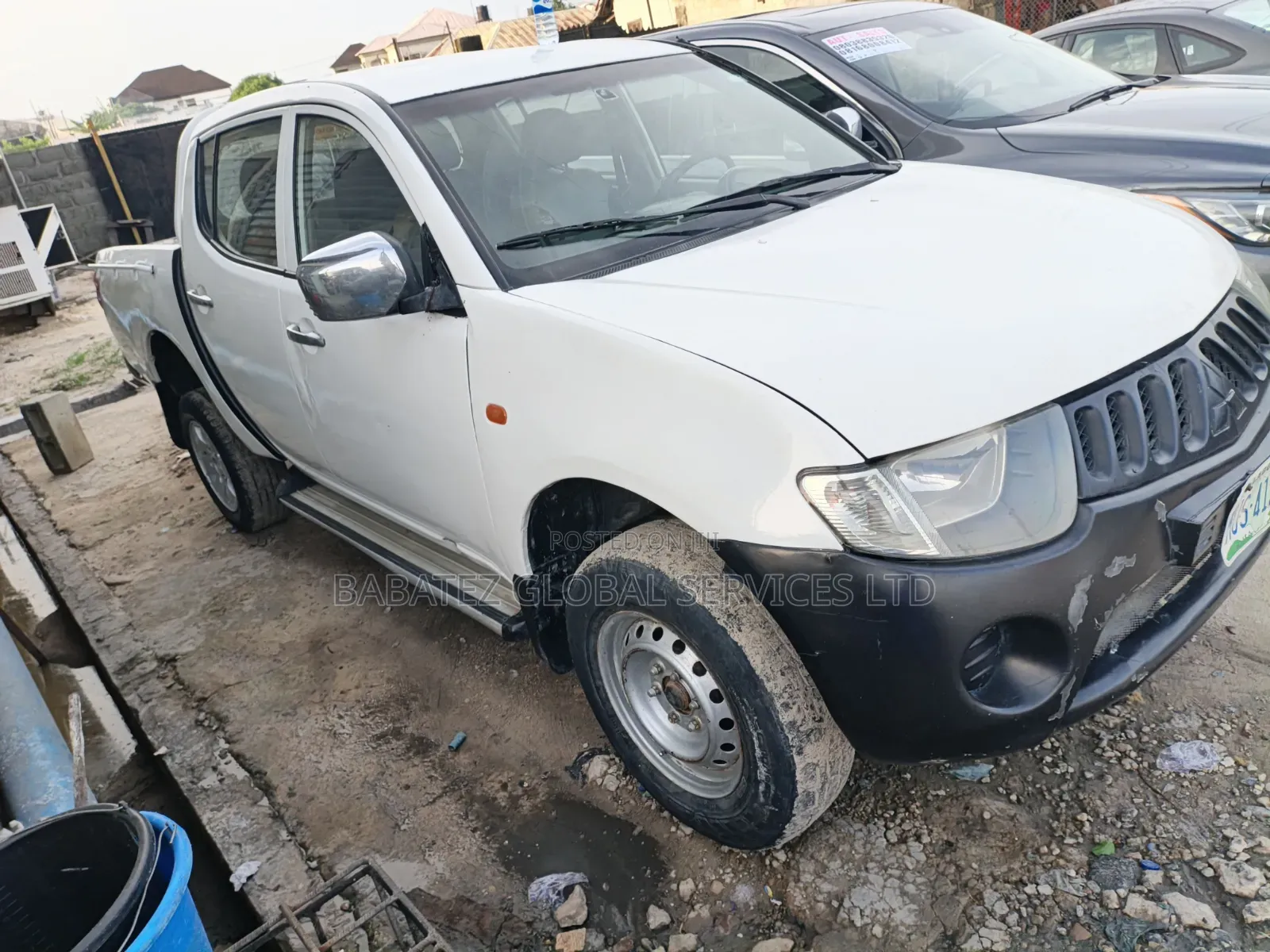 Mitsubishi L200 2012 White