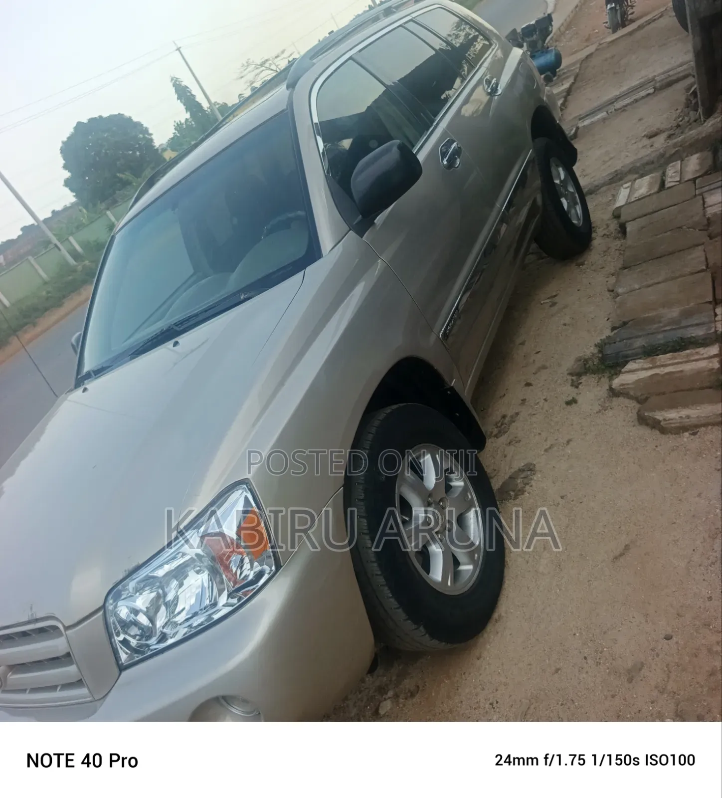 Toyota Highlander 2006 Gold