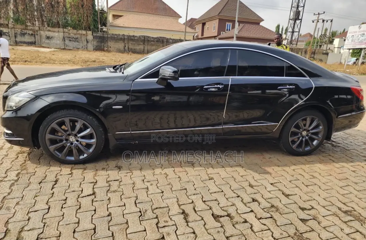 Mercedes-Benz CLS 2012 Black