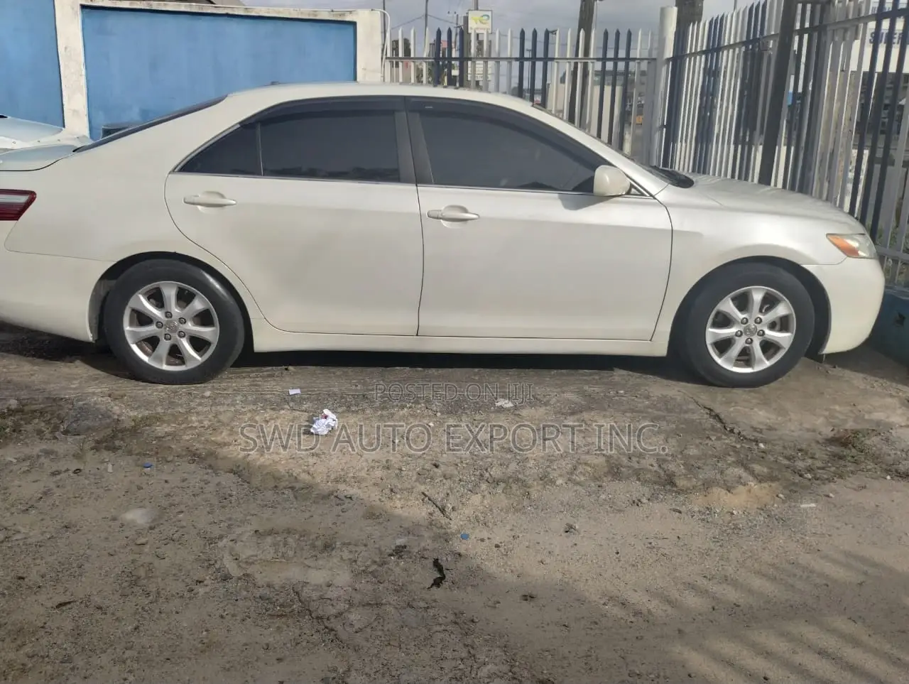 Toyota Camry XLE V6 4dr Sedan (3.5L 6cyl 6AM) 2007 White