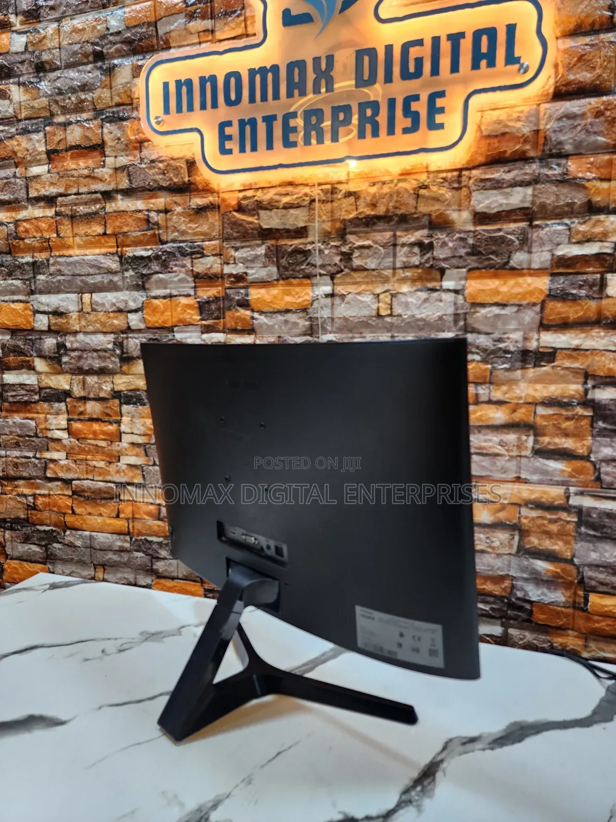 Samsung 24-Inch Curved FHD 1080p Led Hdmi Monitor