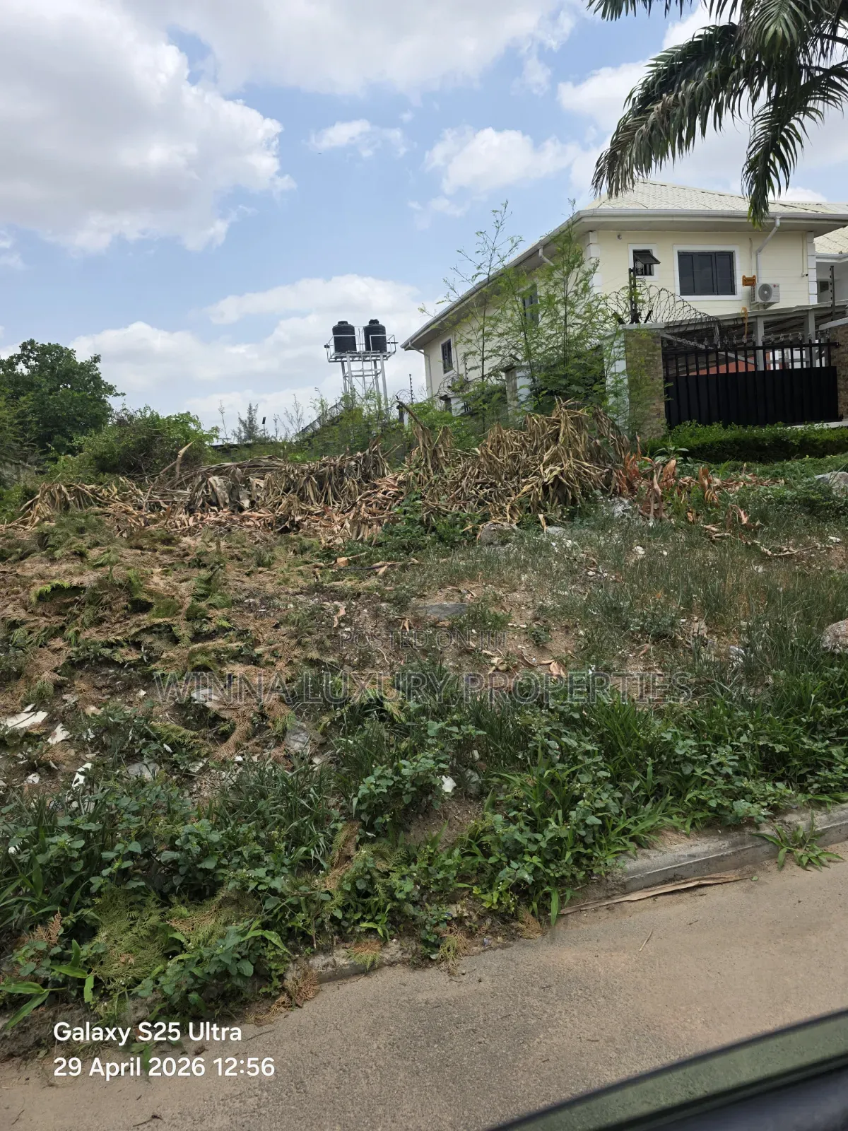 Estate Plot of 400sqm