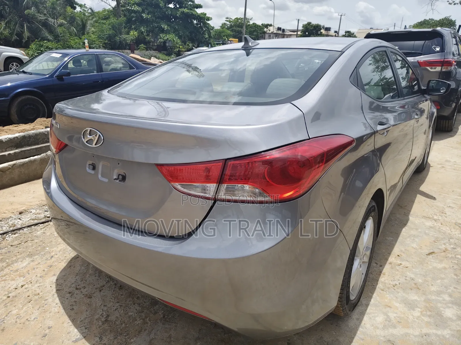 Hyundai Sonata GLS Sedan FWD (2.4L 4cyl 6M) 2012 Gray