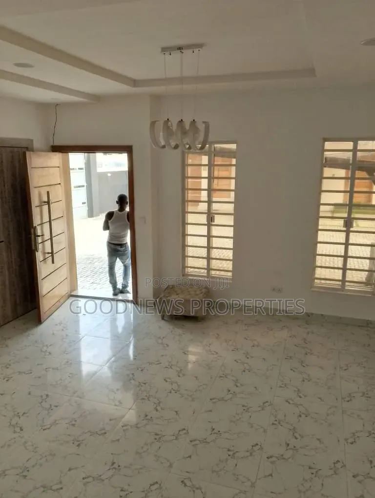 4bdrm Duplex in Lucky Luxury Home, Ajah for sale
