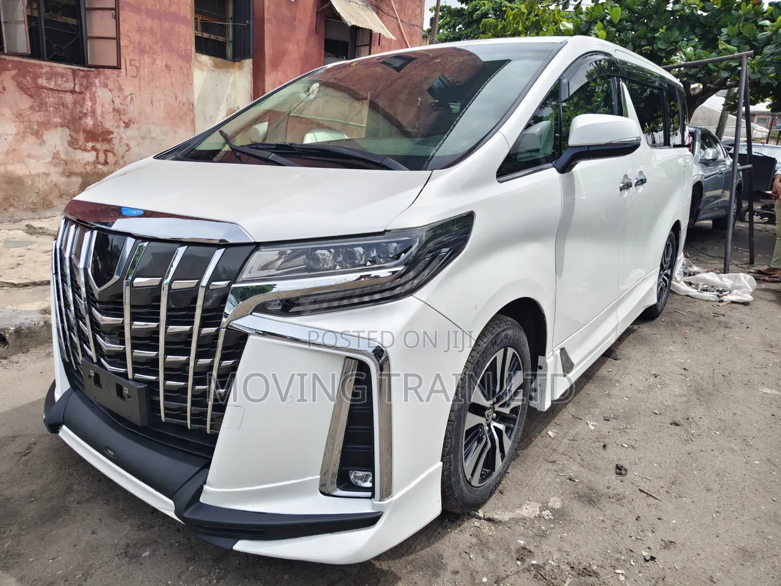 Toyota Alphard 2.5 Petrol AWD 2020 White