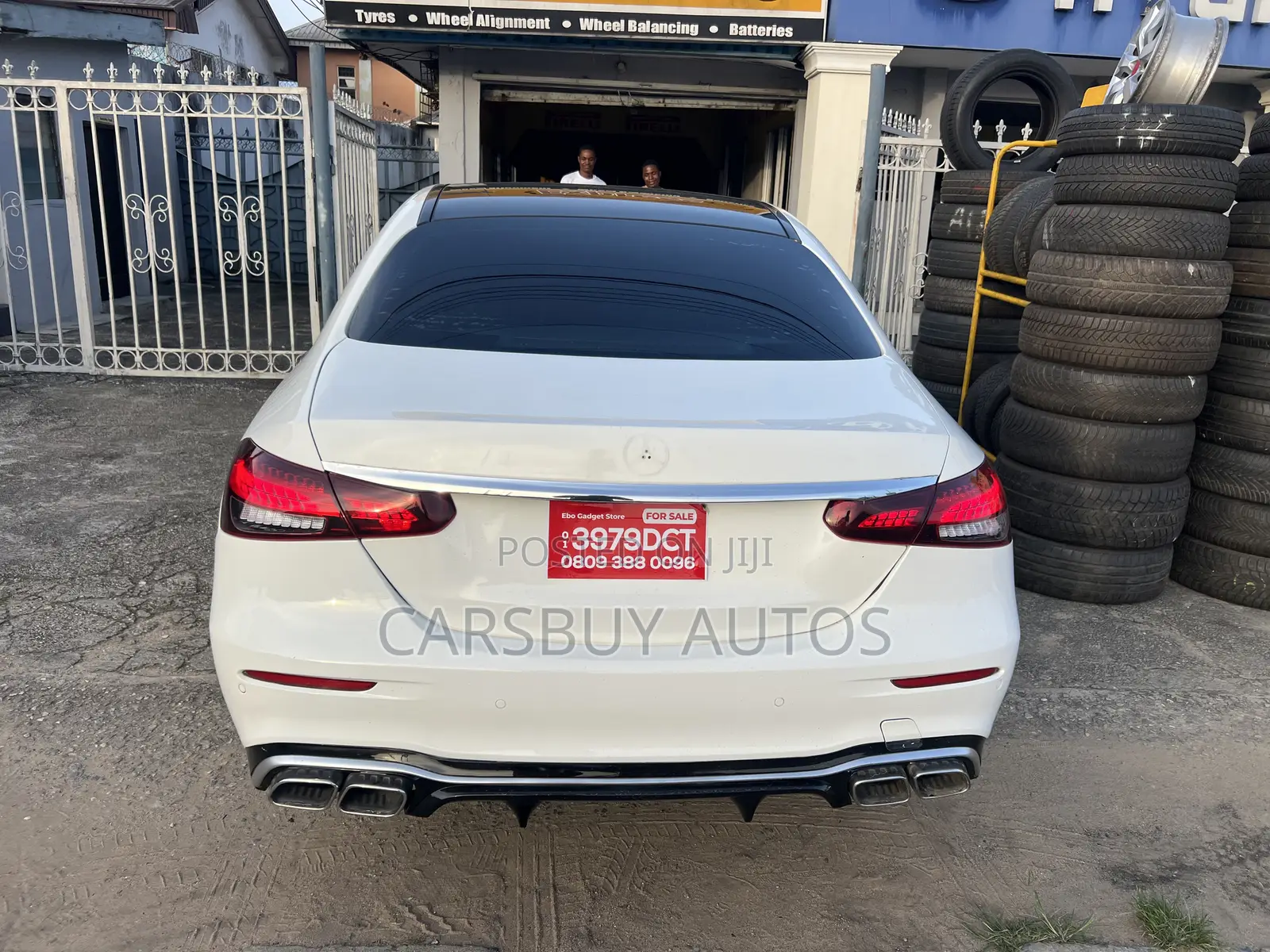 Mercedes-Benz E300 Base RWD Sedan (2.0L 4cyl 9A) 2017 White