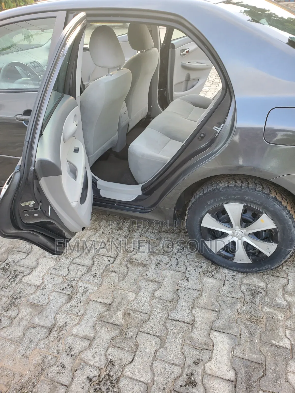 Toyota Corolla 2009 Gray