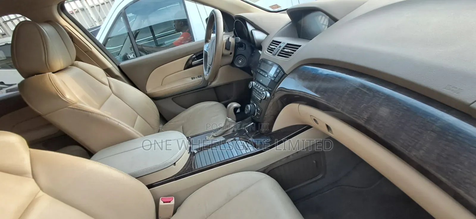 Acura MDX SUV 4dr AWD (3.7L 6cyl 6A) 2011 Gray