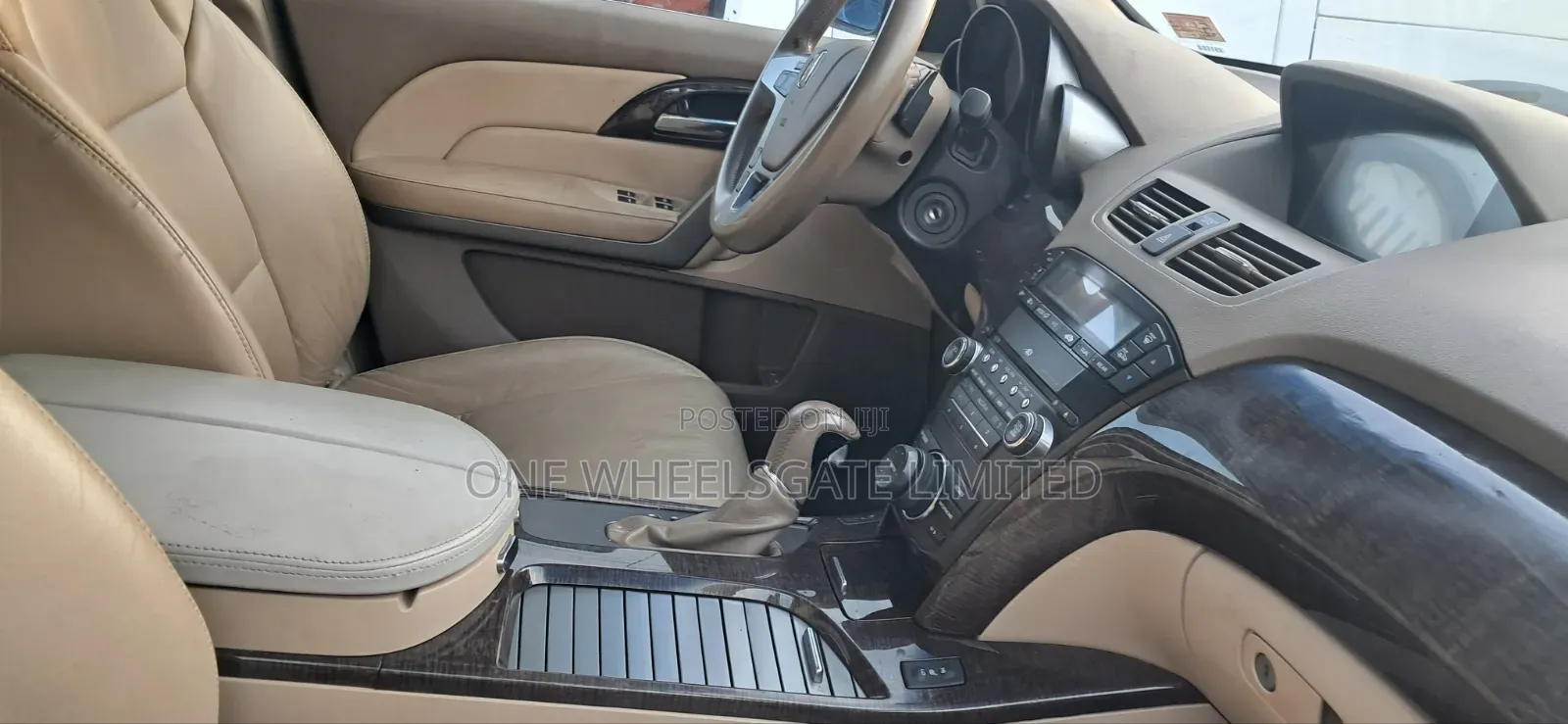 Acura MDX SUV 4dr AWD (3.7L 6cyl 6A) 2011 Gray
