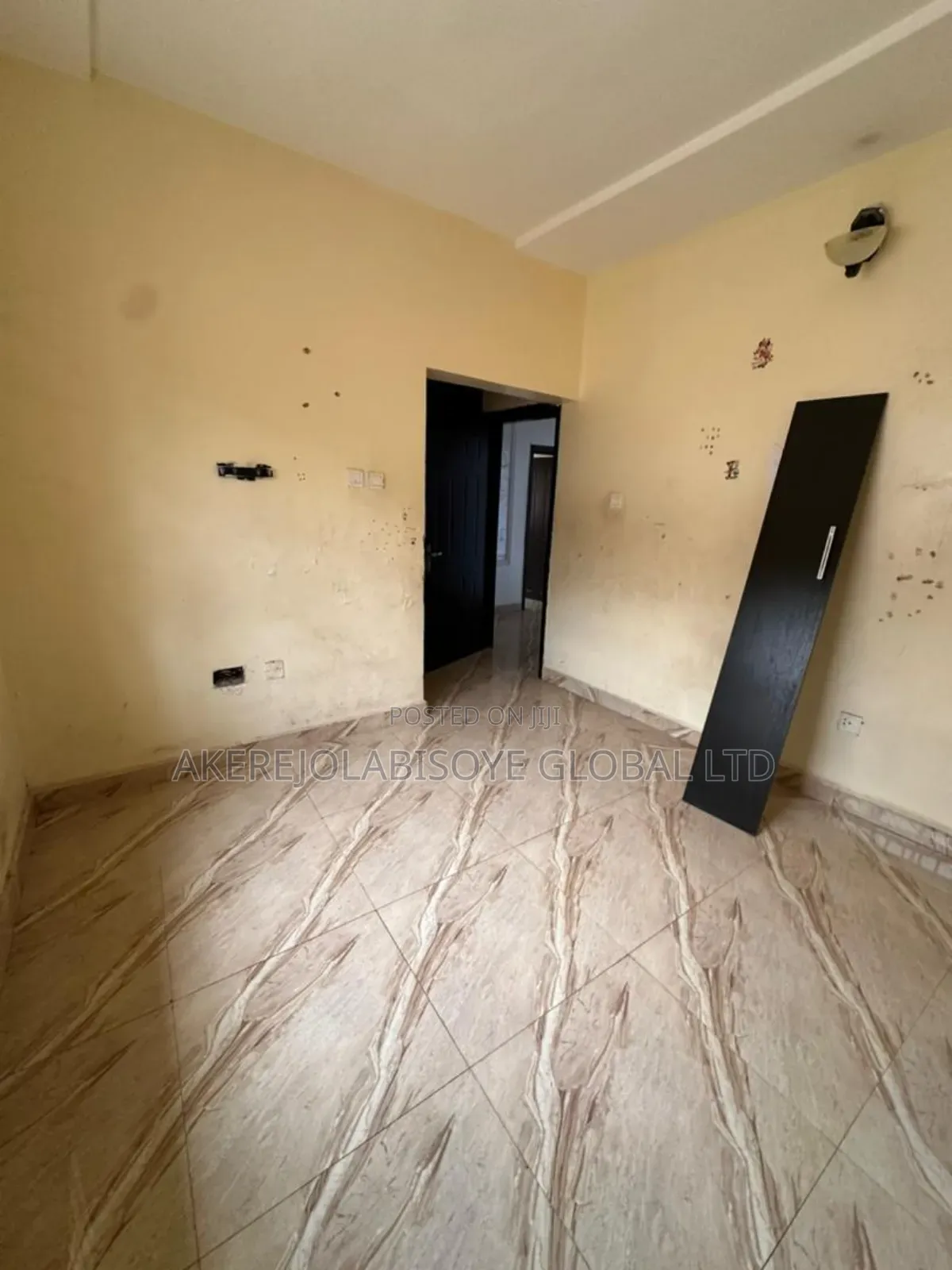 3bdrm Bungalow in In An Estate Around for sale
