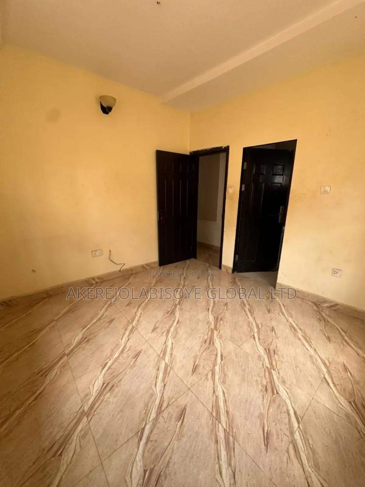 3bdrm Bungalow in In An Estate Around for sale