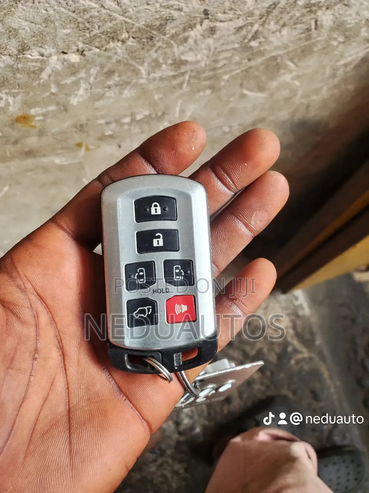 Smart Keyless Toyota Sienna 2013_2017
