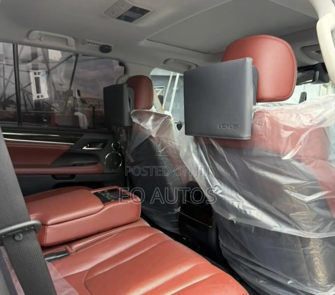 Lexus LX 570 (5 seats) AWD 2018 Black