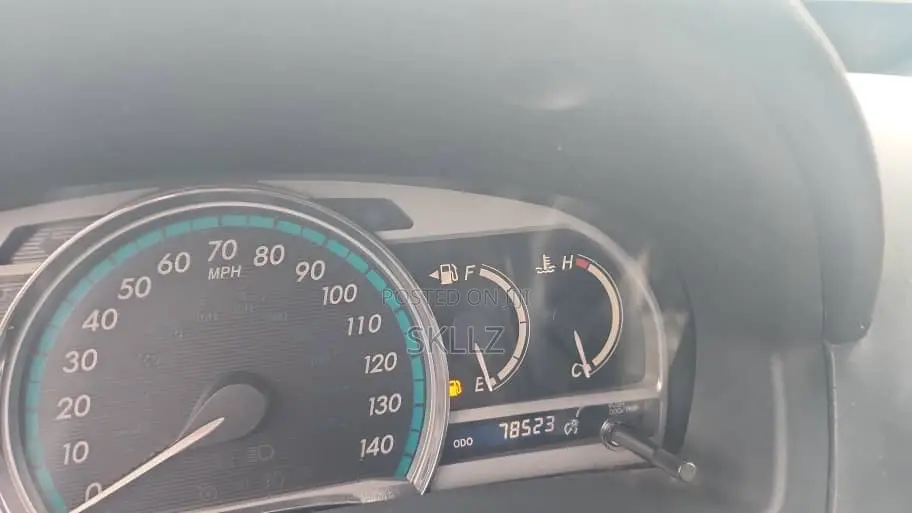 Toyota Venza XLE 2010 Silver