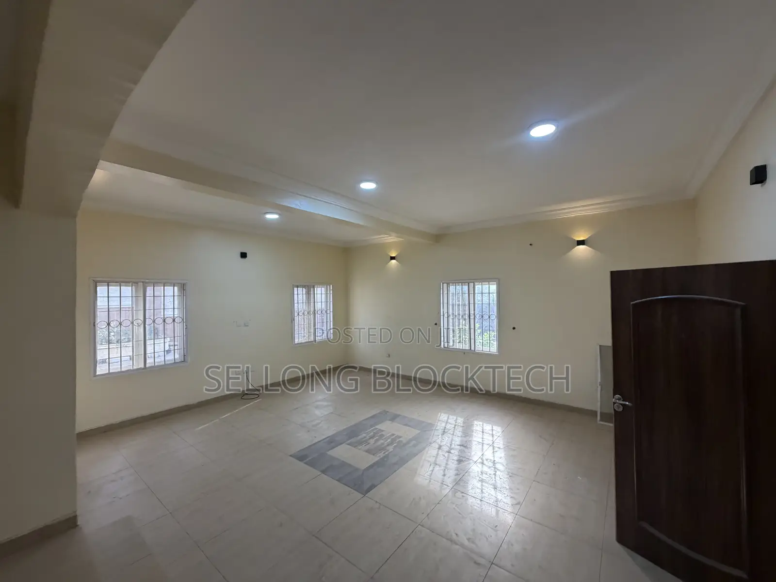 5bdrm Duplex in Asokoro for rent