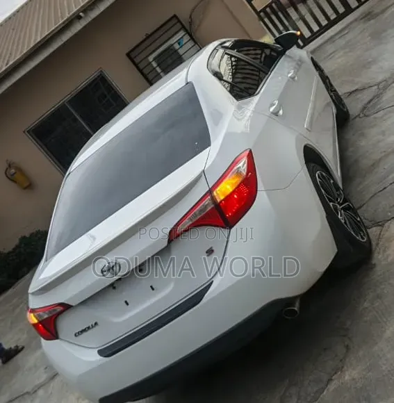 Toyota Corolla S 4dr Sedan (1.8L 4cyl CVT) 2014 White