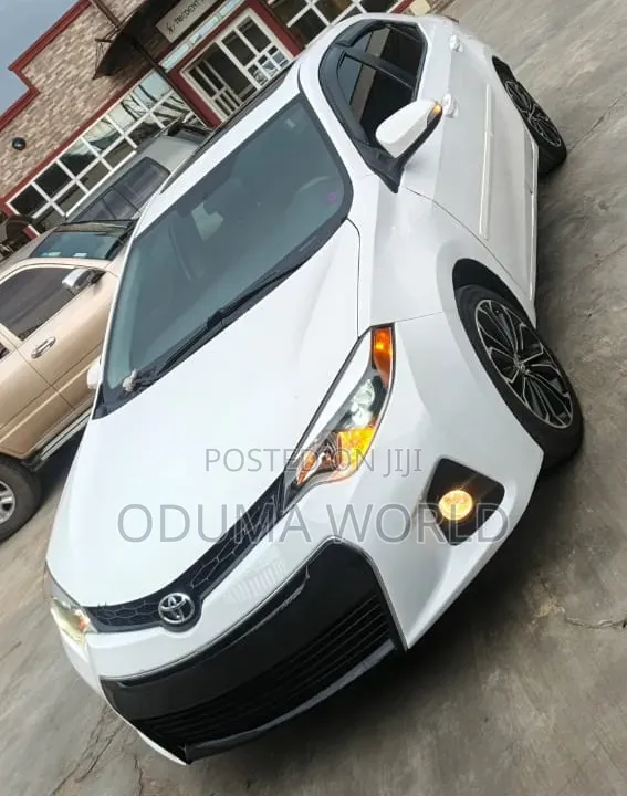 Toyota Corolla S 4dr Sedan (1.8L 4cyl CVT) 2014 White