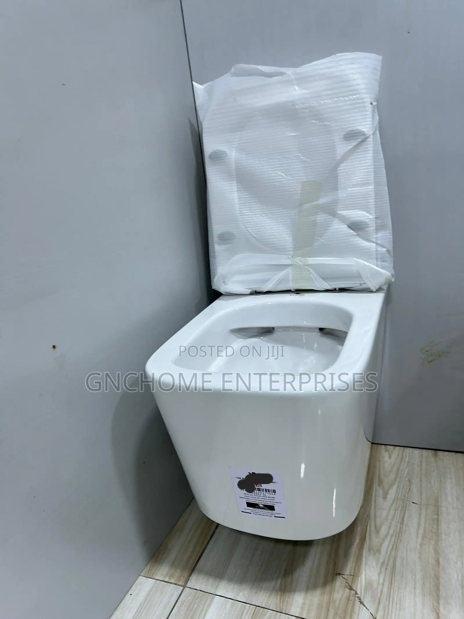 Twyford England Wall Hung White