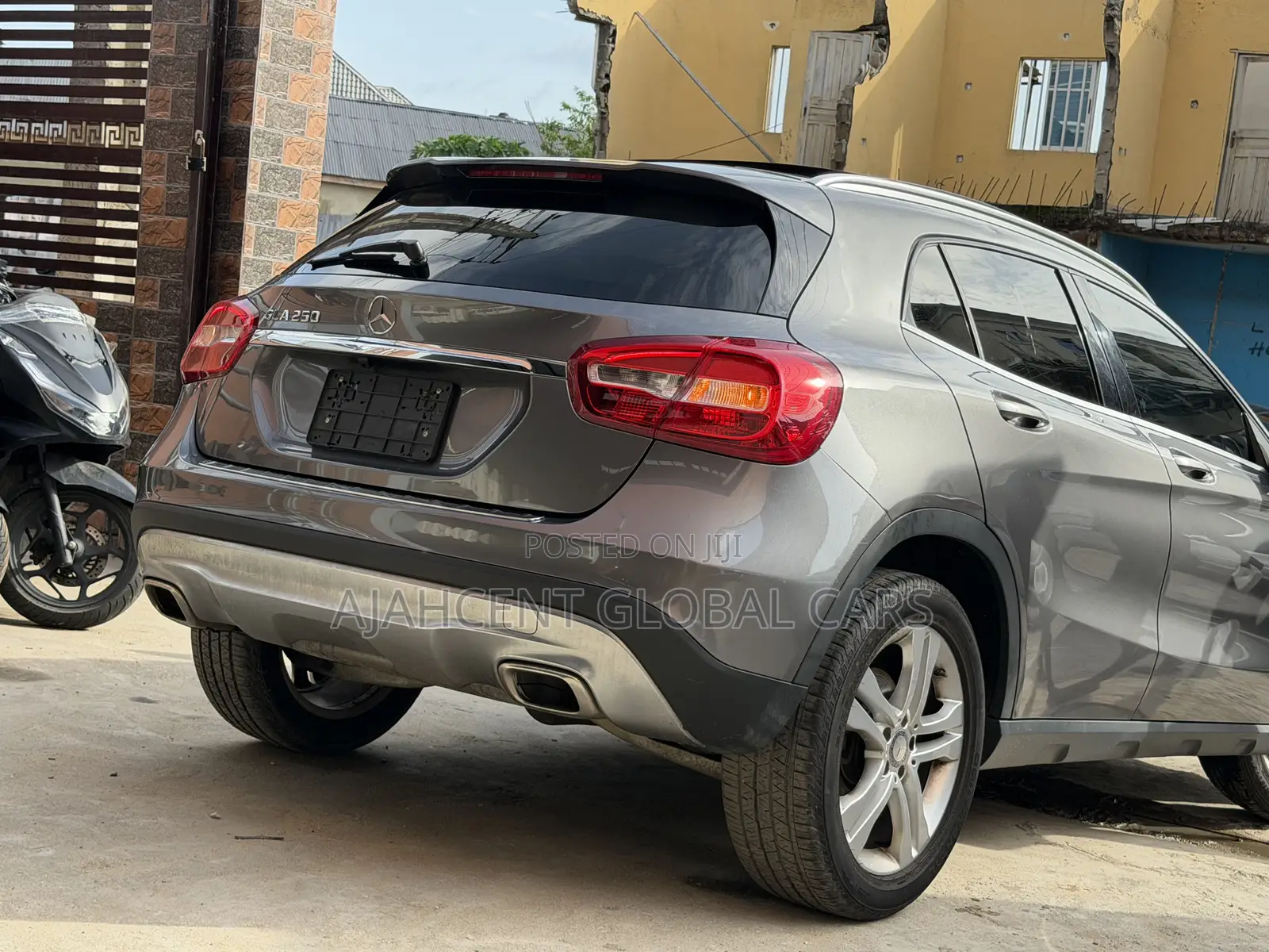Mercedes-Benz GLA 250 2015 Gray
