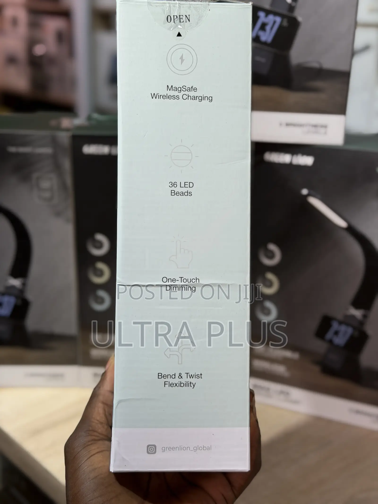 Green Lion Led Desk Lamp With Wireless Charging Pad