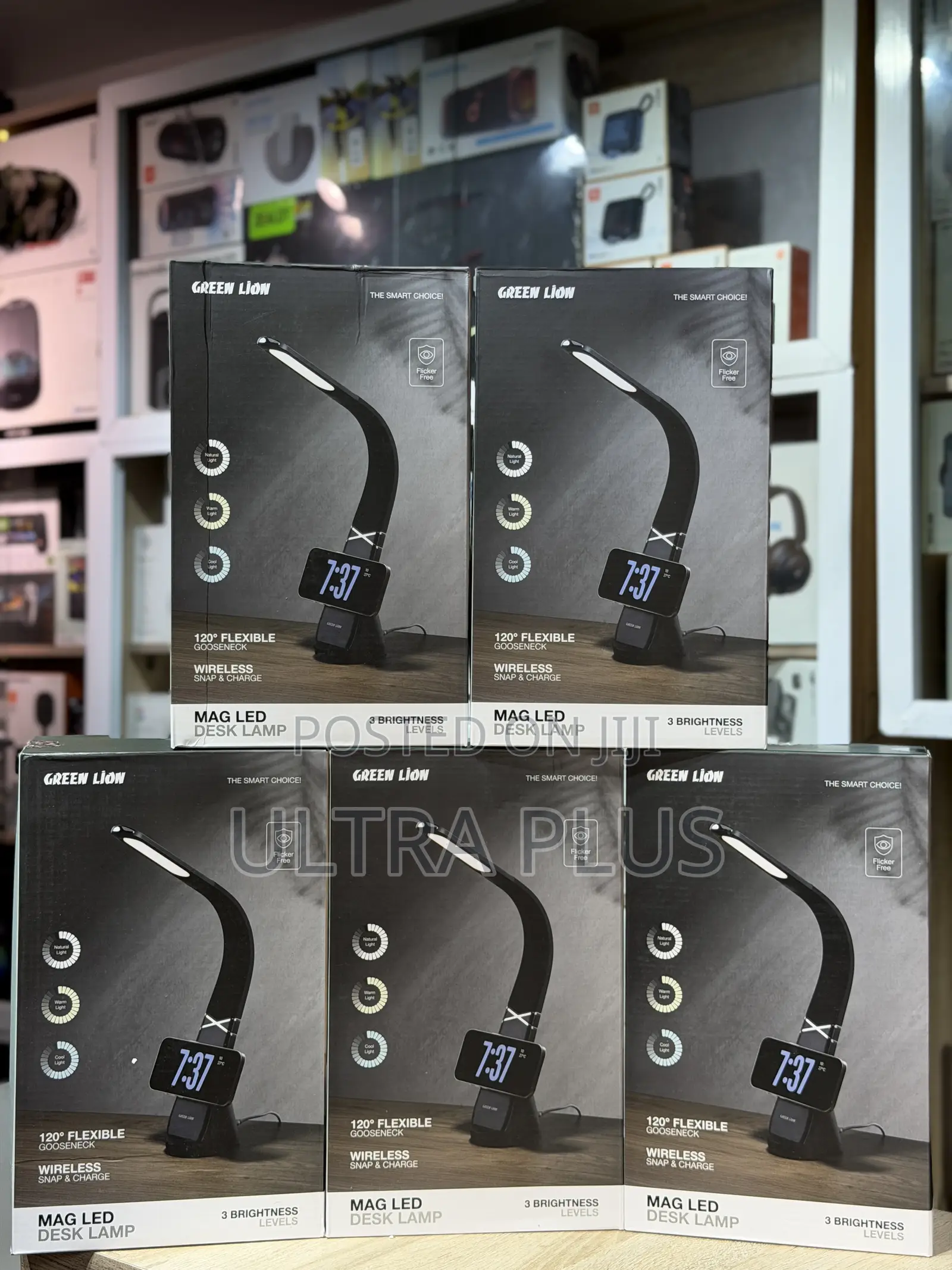 Green Lion Led Desk Lamp With Wireless Charging Pad