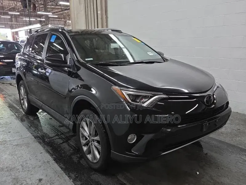 Toyota RAV4 Limited 4dr SUV (2.5L 4cyl 6A) 2018 Black