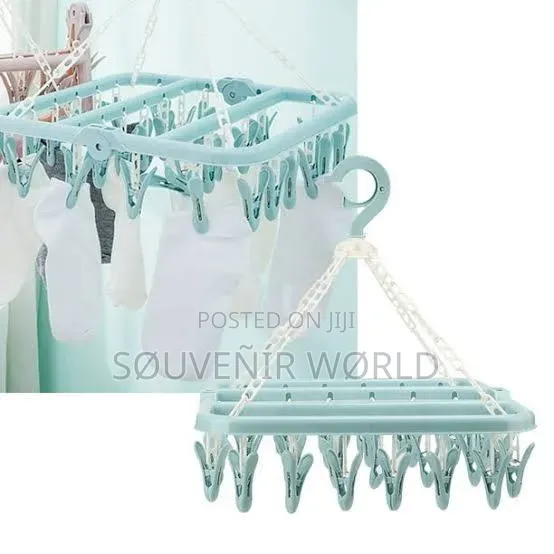 32-clip Multipurpose Hanging Clothes Dryer: