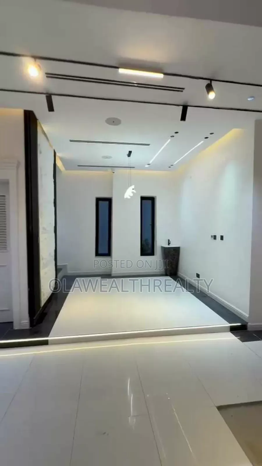 6bdrm Duplex in Guzape District for sale