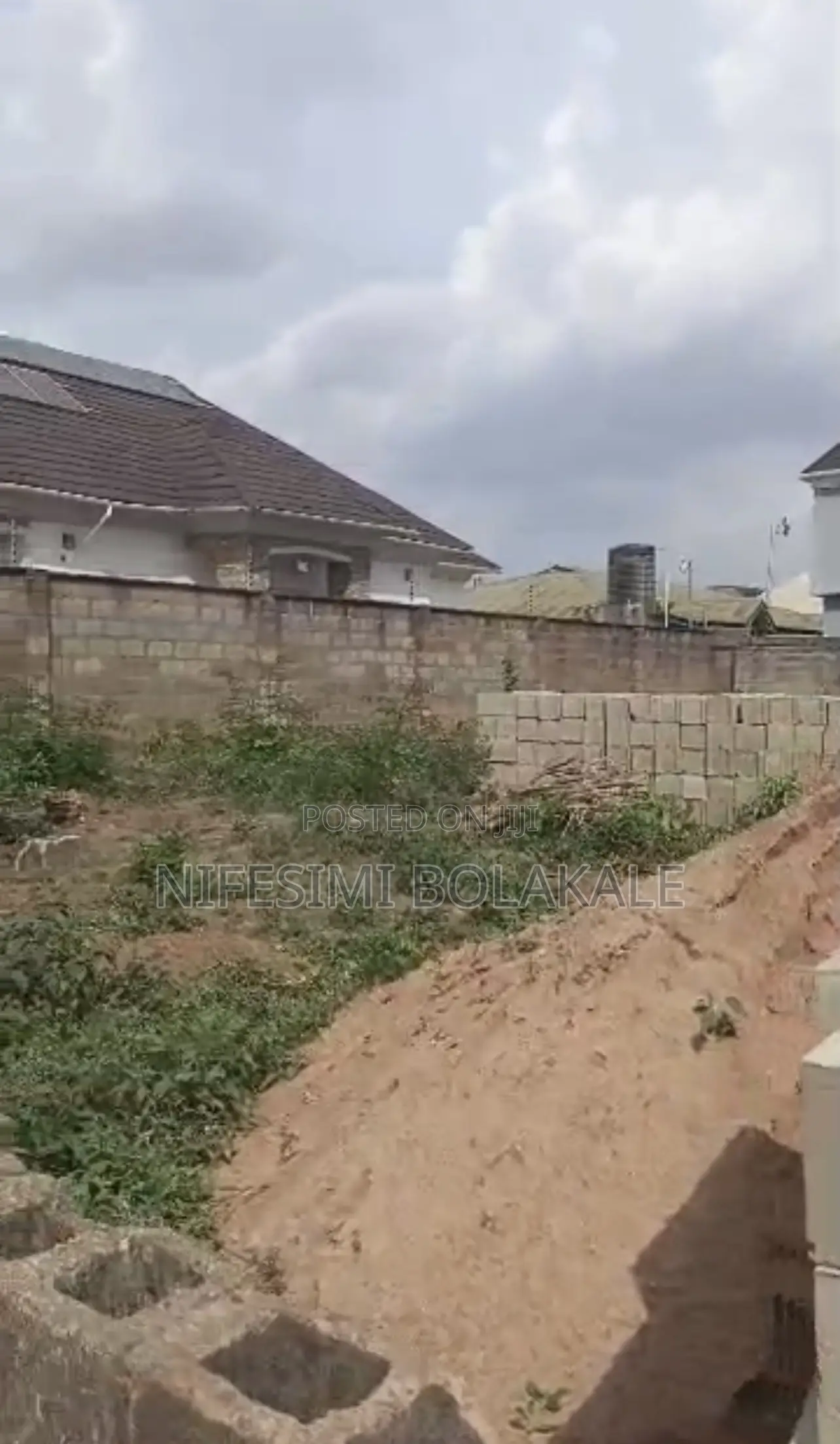A Fenced Corner Piece Land at Akilapa Estate, Nihort, Jericho Exten.