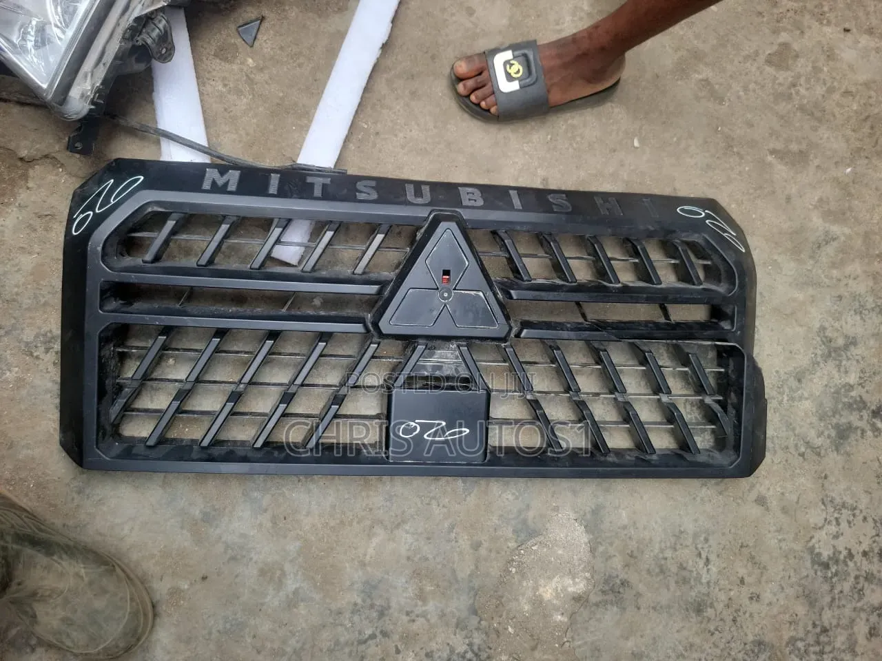 Replacement Front Grill for Mitsubishi L200 2024