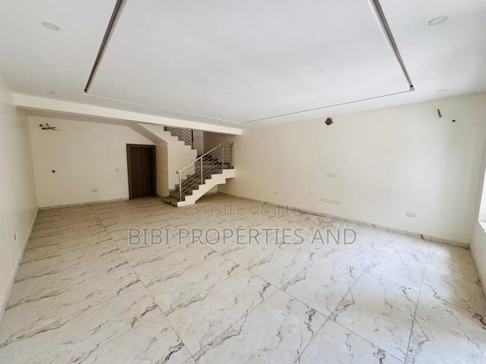 4bdrm Townhouse/Terrace in Kado for sale