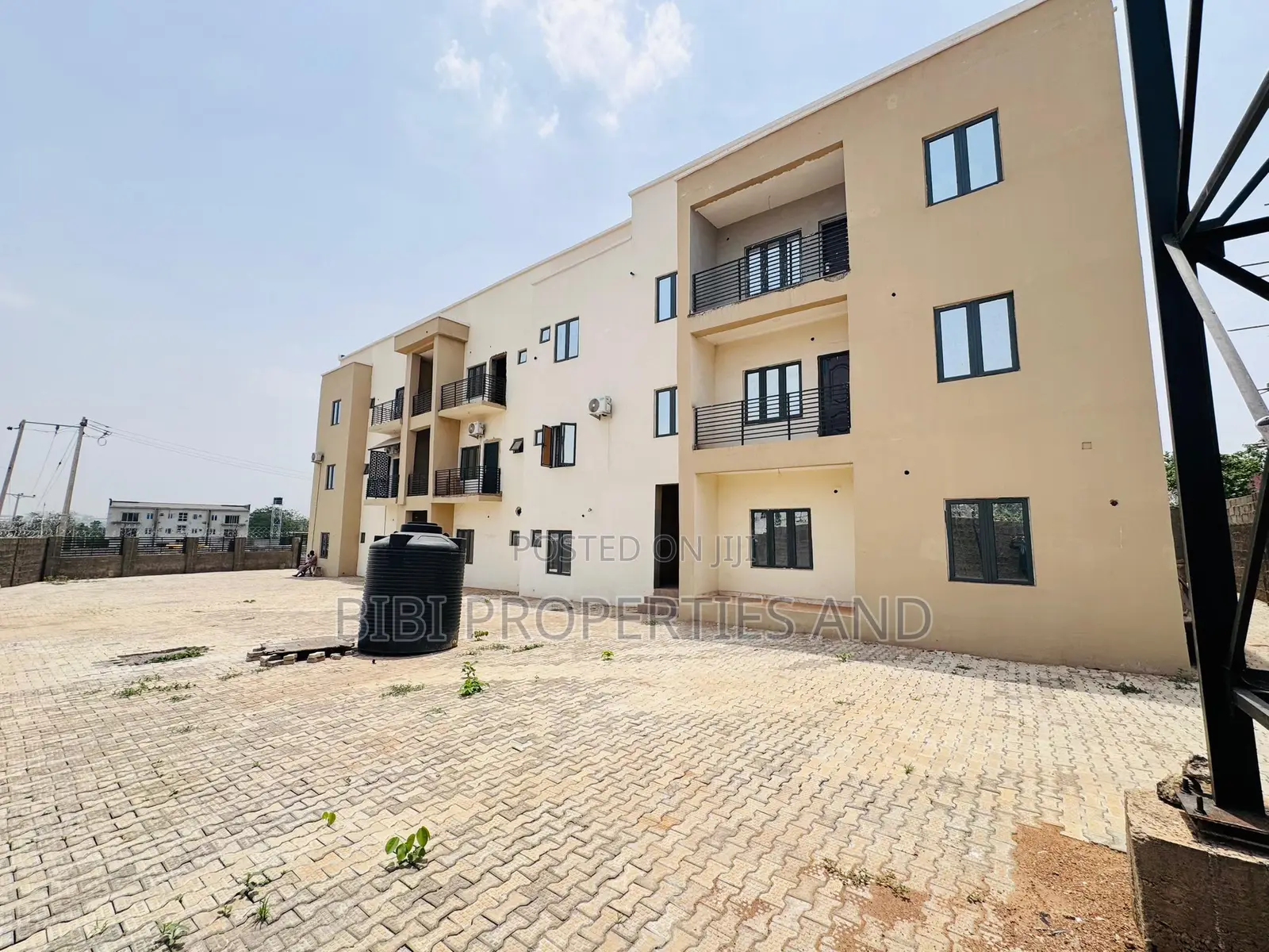 2bdrm Block of Flats in Gaduwa for sale