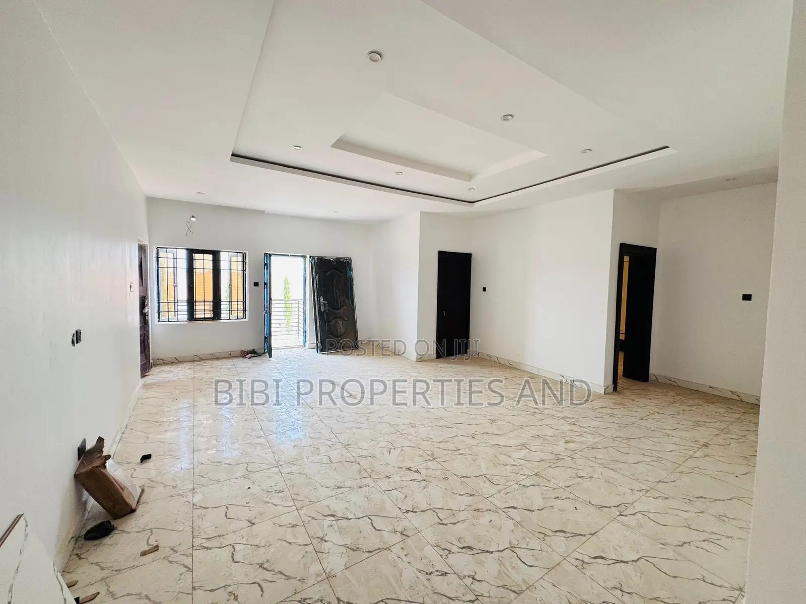 2bdrm Block of Flats in Gaduwa for sale