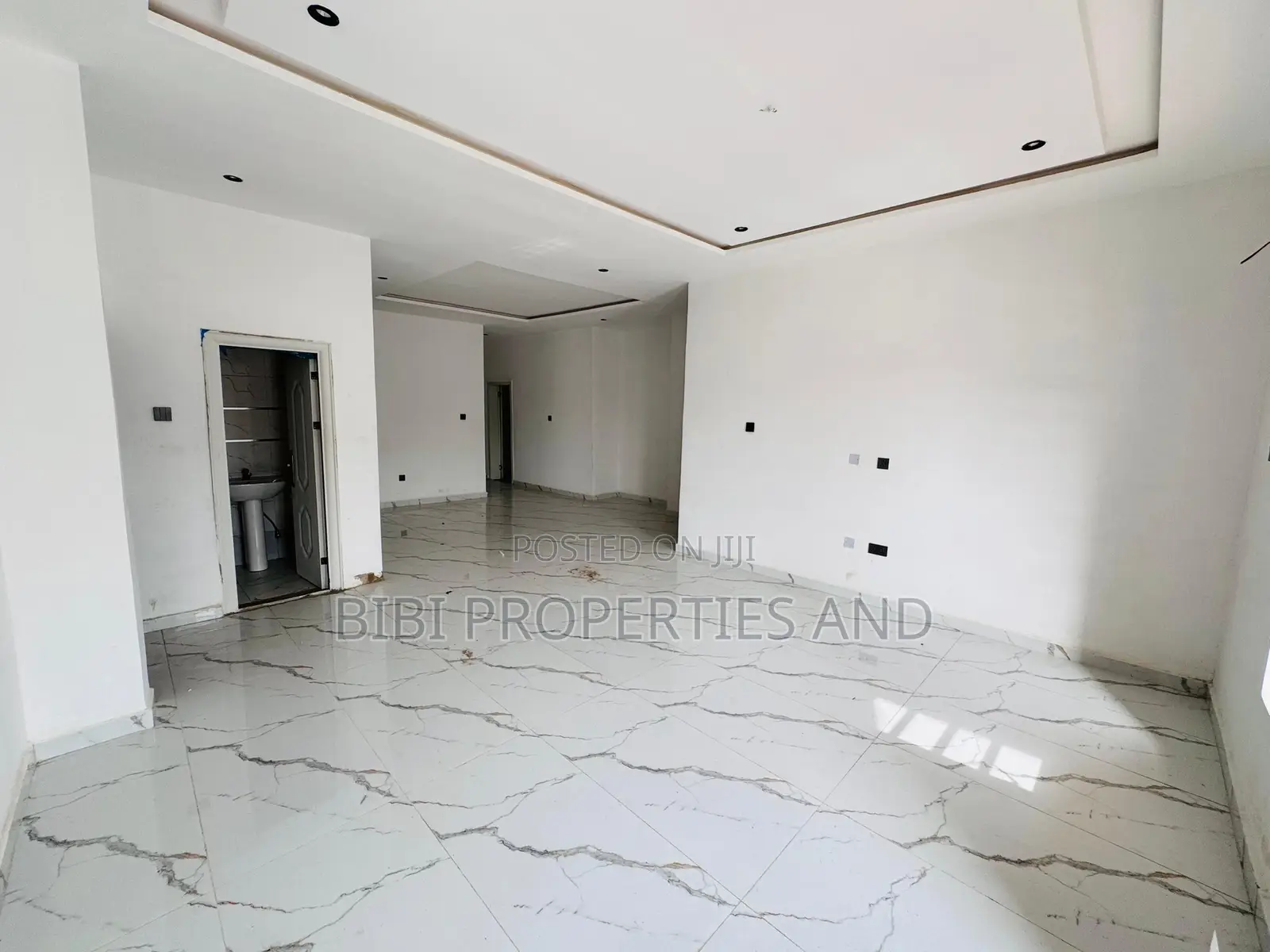 3bdrm Block of Flats in Jahi for sale