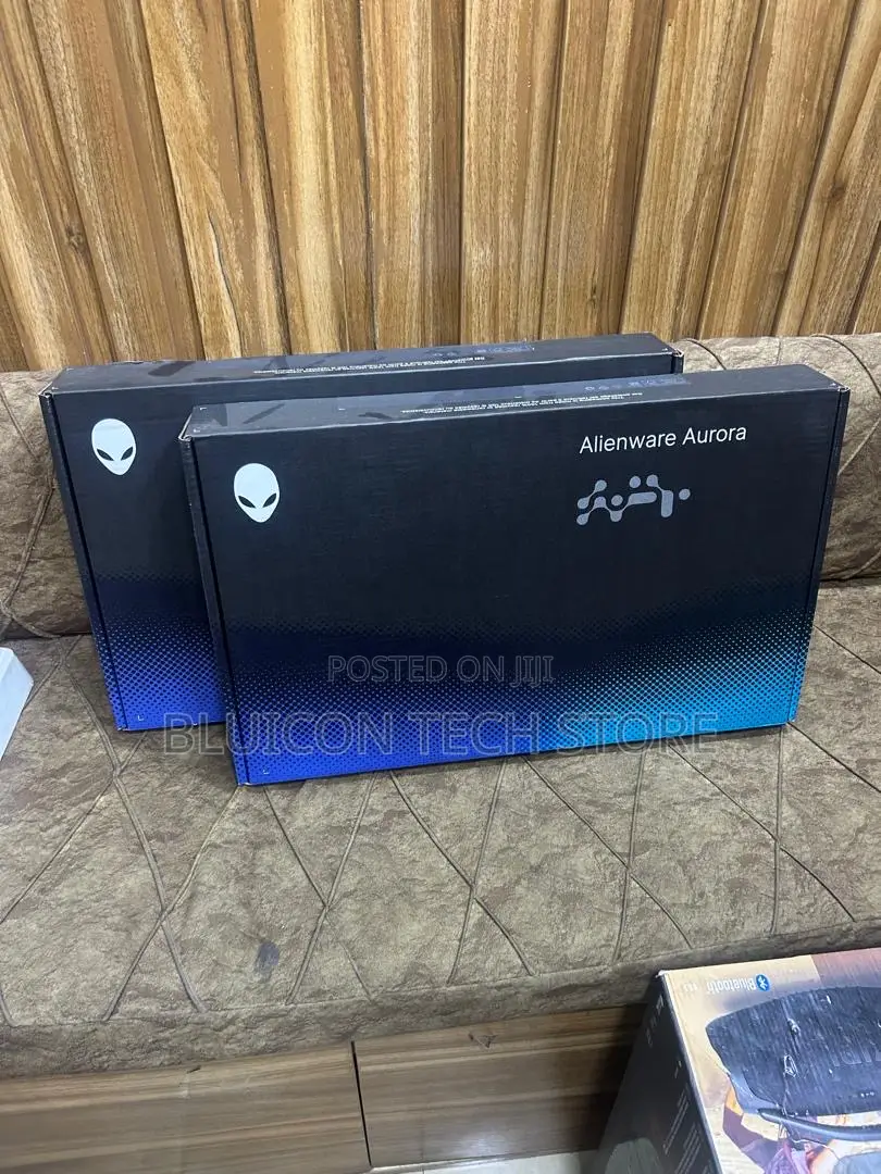 New Laptop Alienware 16x Aurora 32GB Intel Core Ultra 9 SSD 2T