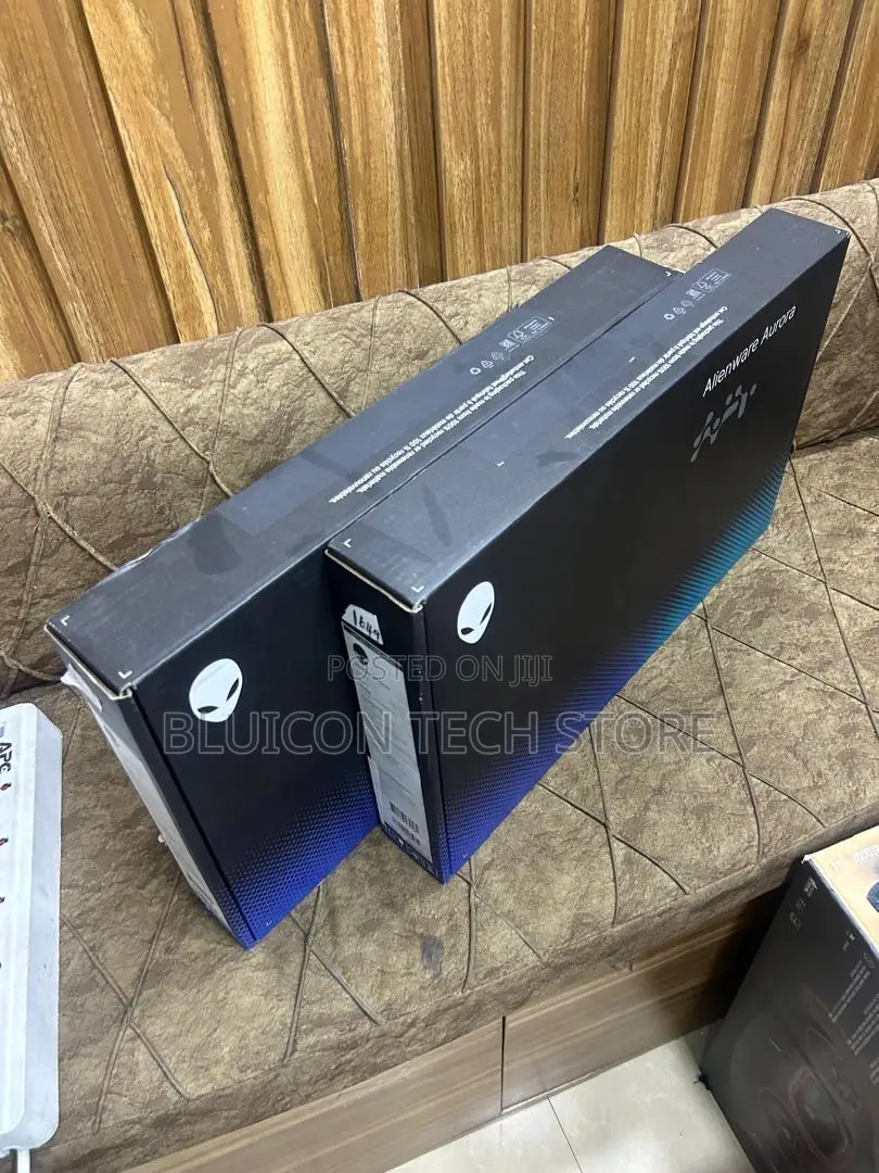 New Laptop Alienware 16x Aurora 32GB Intel Core Ultra 9 SSD 2T