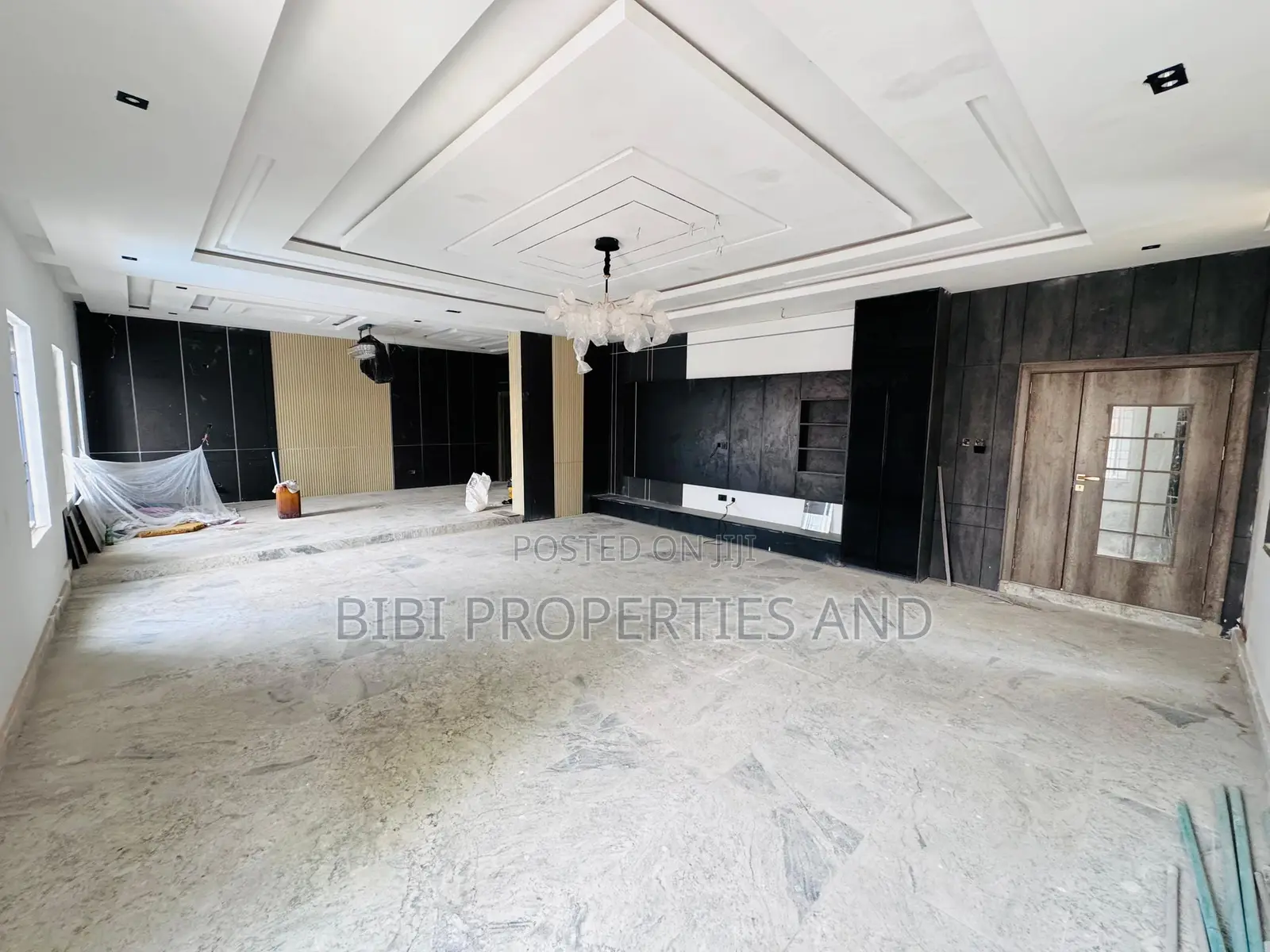 5bdrm Duplex in Gwarinpa for sale