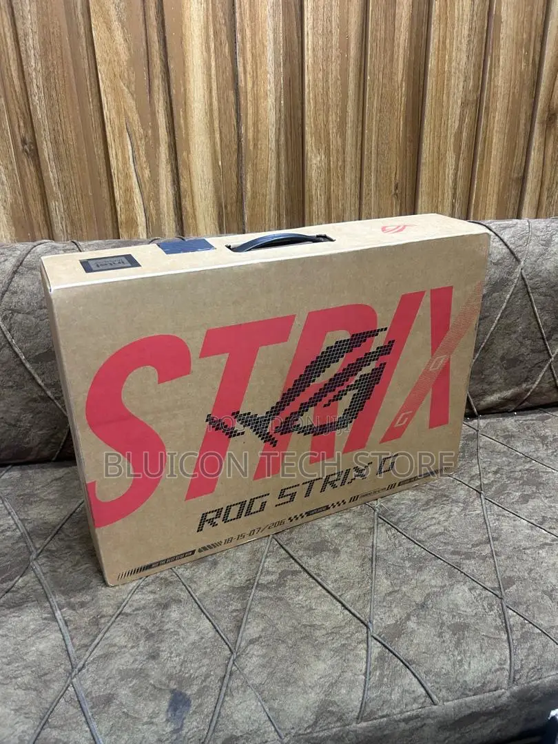 New Laptop Asus ROG Strix G16 G614 16GB Intel Core i7 SSD 1T