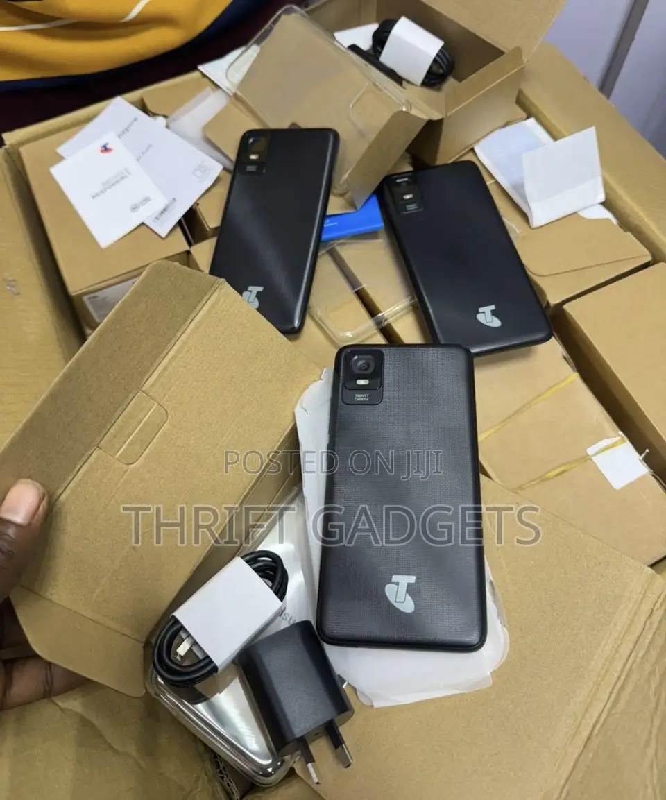 New TCL 403 32 GB Black