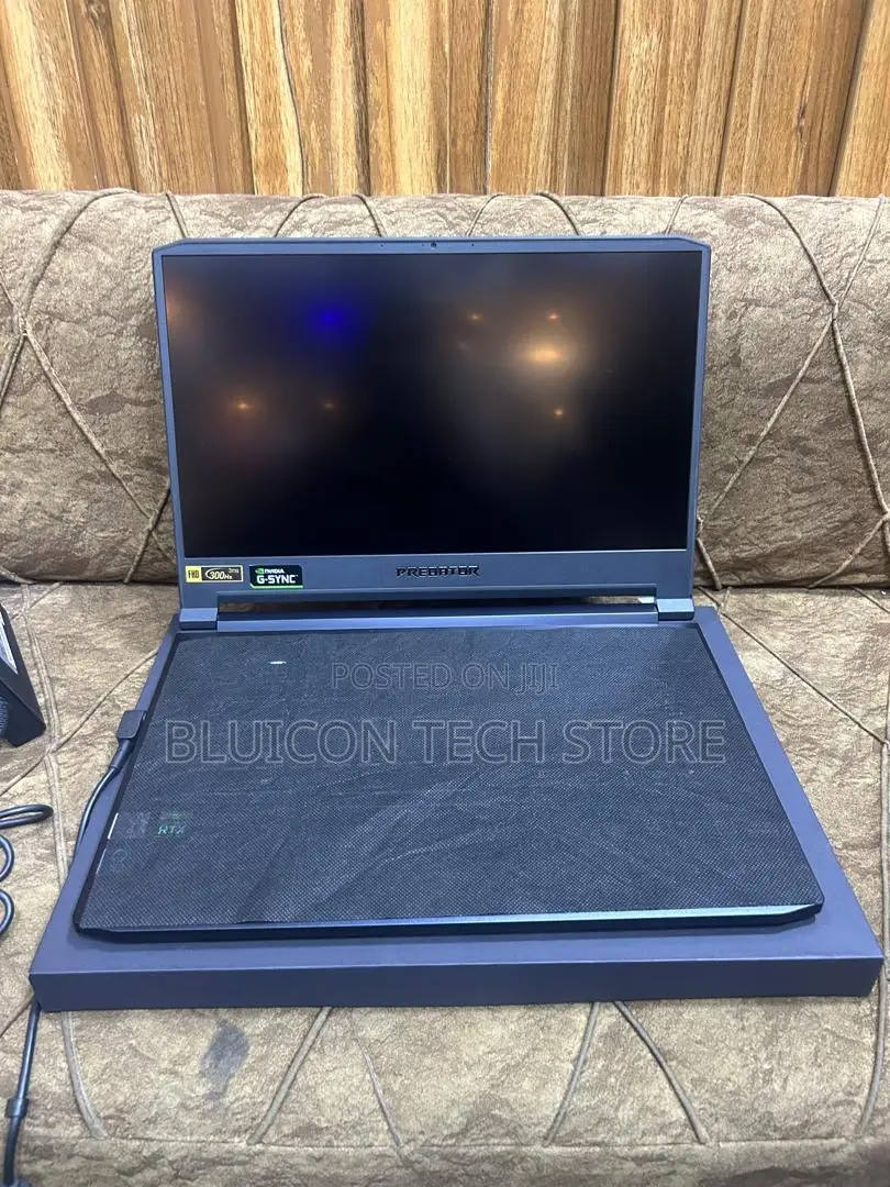 New Laptop Acer Predator Triton 500 SE 16GB Intel Core i7 SSD 512GB