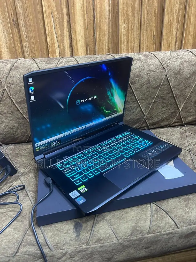 New Laptop Acer Predator Triton 500 SE 16GB Intel Core i7 SSD 512GB