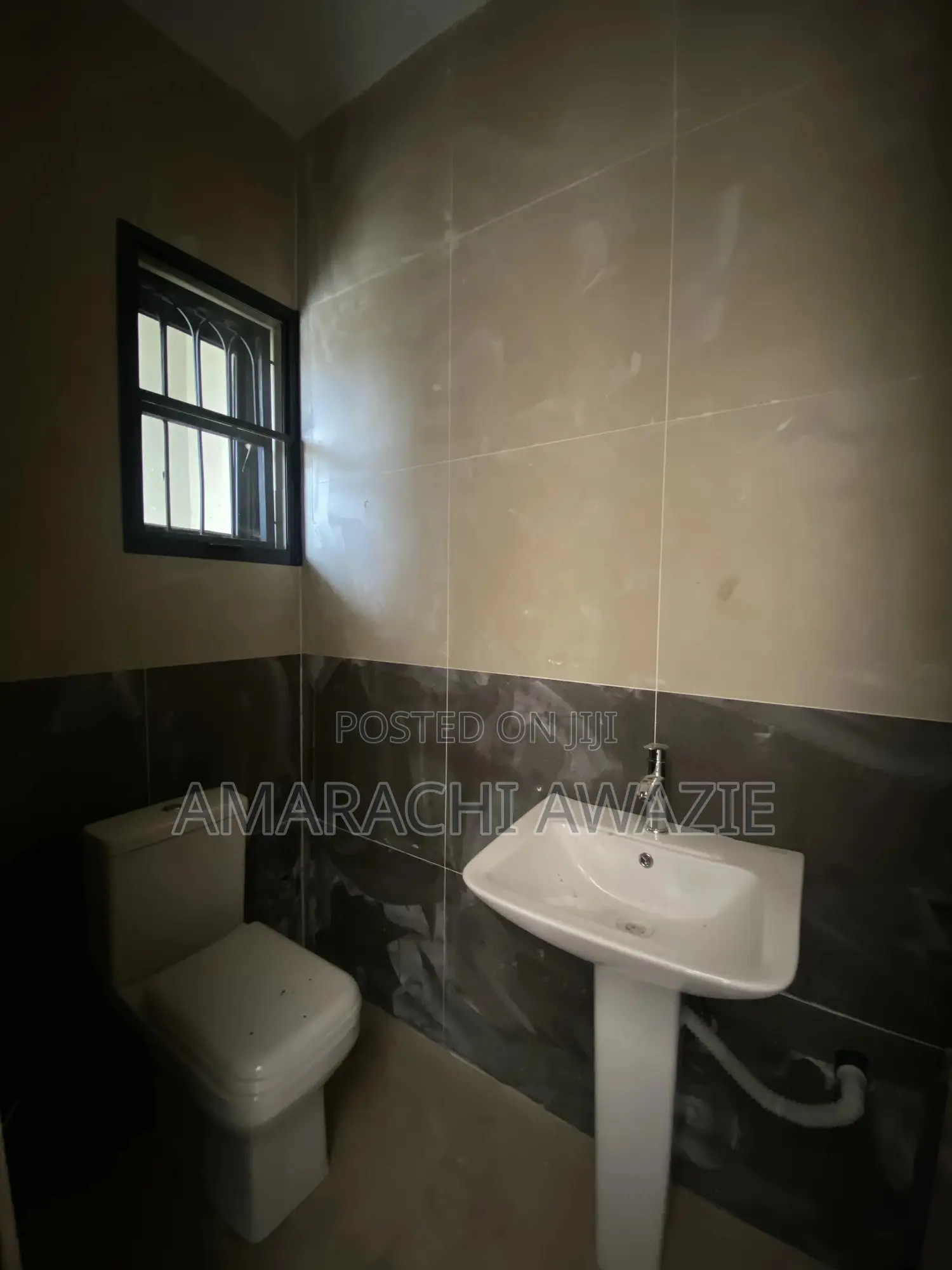 4bdrm Townhouse / Terrace in Mabushi for rent