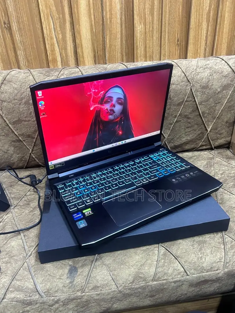 New Laptop Acer Predator Helios 300 16GB Intel Core i7 SSD 512GB